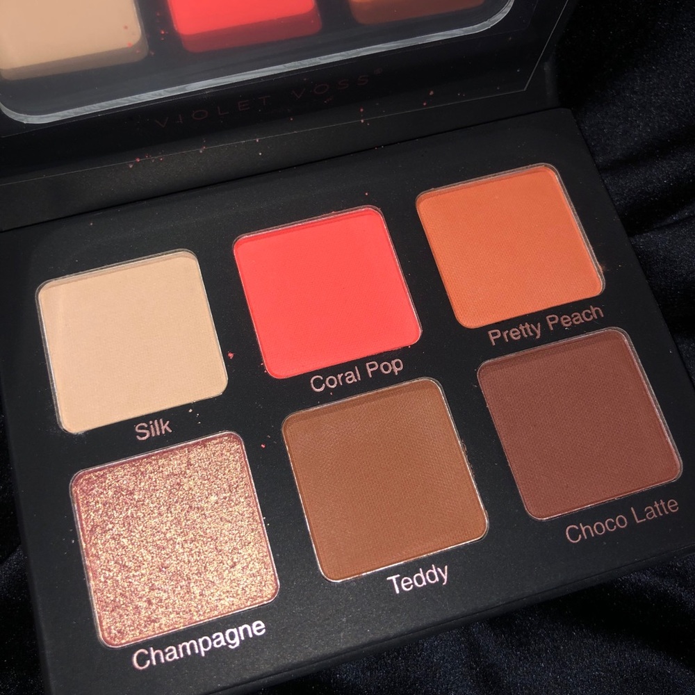 ❌SOLD ❌Violet Voss - Coral Pop Eyeshadow Palette